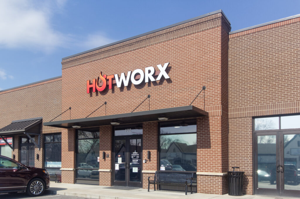 HotWorx_Web_Res_17 Exterior, buildout, construction, fitness, studio